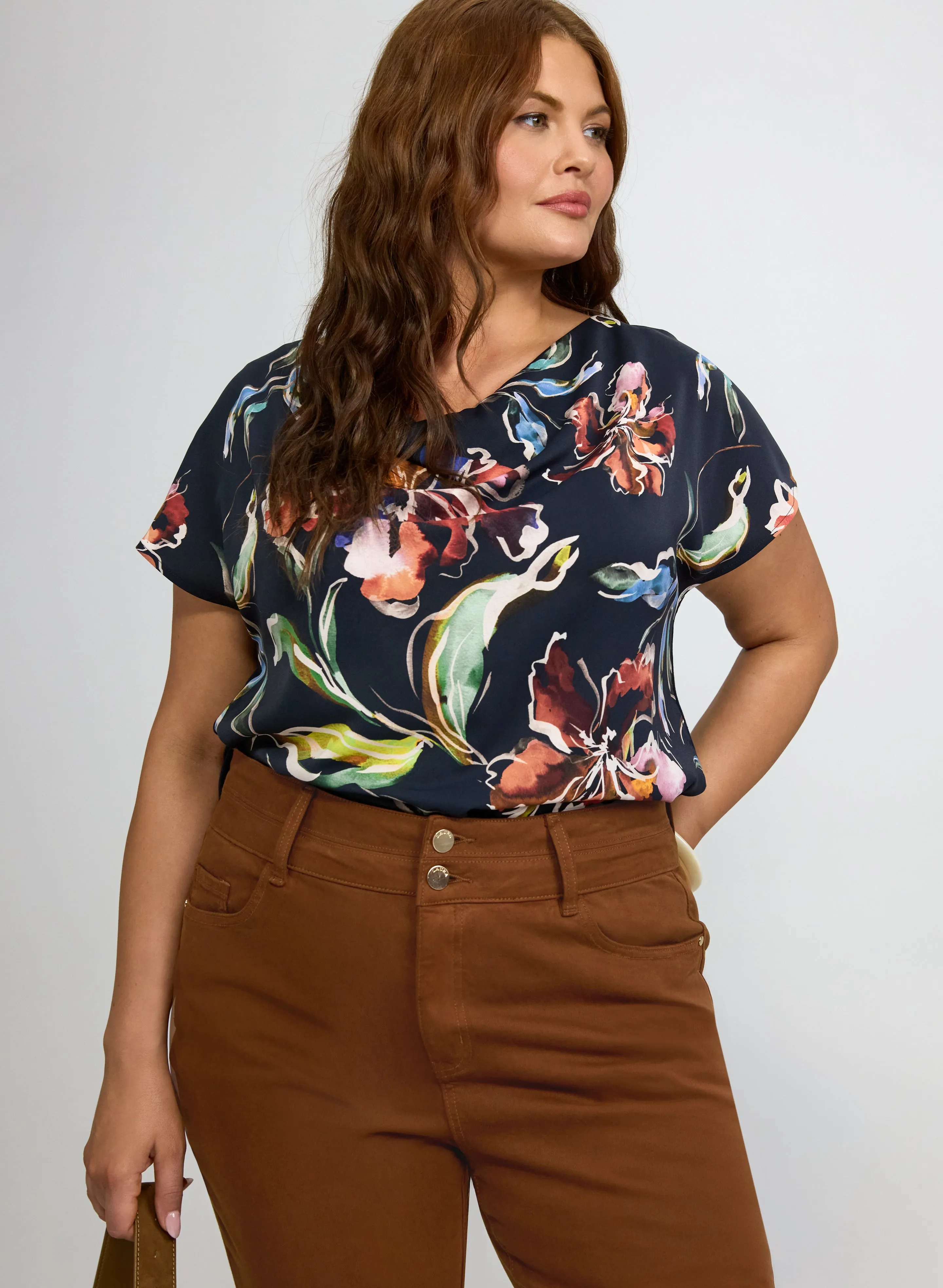 Laura Floral Front Top Laura Floral Front Top | Refined Everyday Style - Image 1